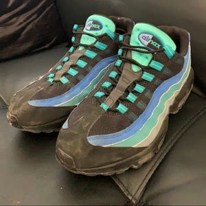 Nike Air Max 95s (Hyper Cobalt)